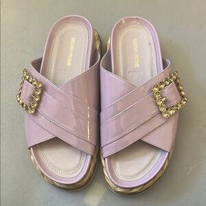 Bruno Premi Pink Sandals with Criss-Cross Straps and Gold Buckles